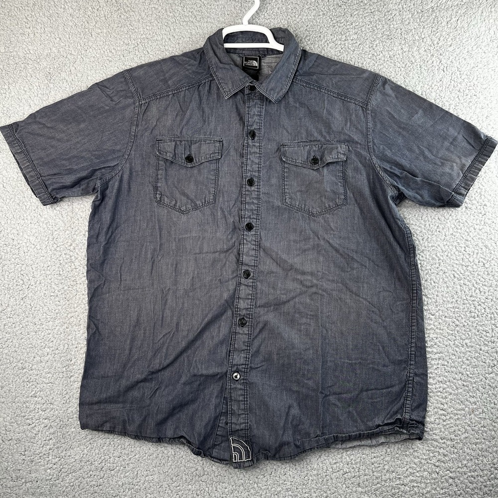 The North Face Mens Button-Up Shirt Gray Short Sleeve Shirttail Two Pockets L